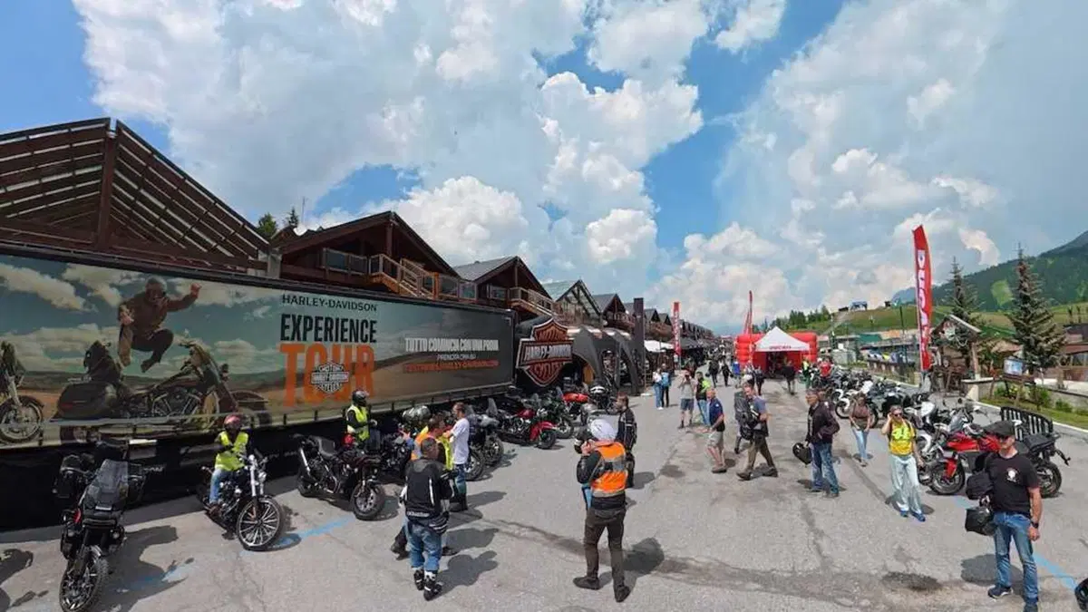 Record all’8° Adventour Fest di Sestriere: oltre 3.000 test ride! (28)