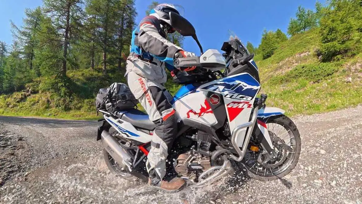 Record all’8° Adventour Fest di Sestriere: oltre 3.000 test ride! (35)