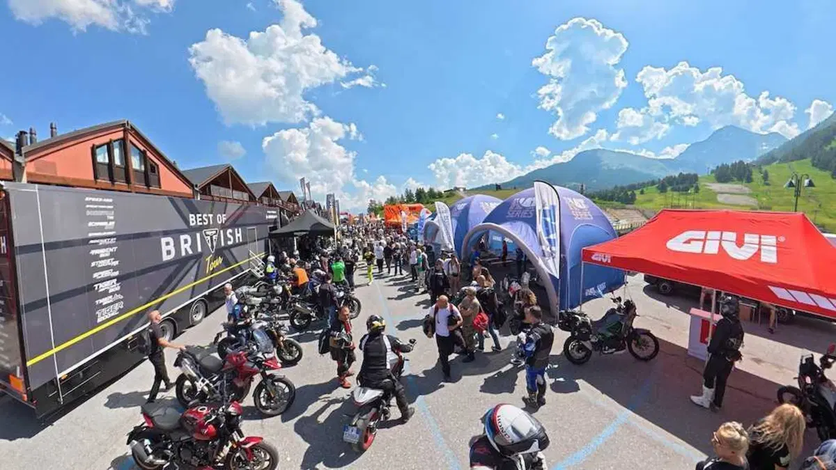 Record all’8° Adventour Fest di Sestriere: oltre 3.000 test ride! (40)