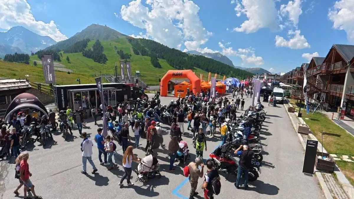 Record all’8° Adventour Fest di Sestriere: oltre 3.000 test ride! (44)