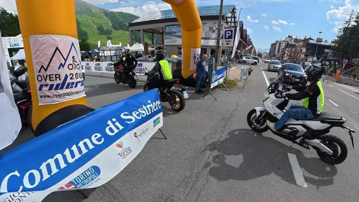 Record all’8° Adventour Fest di Sestriere: oltre 3.000 test ride! (46)