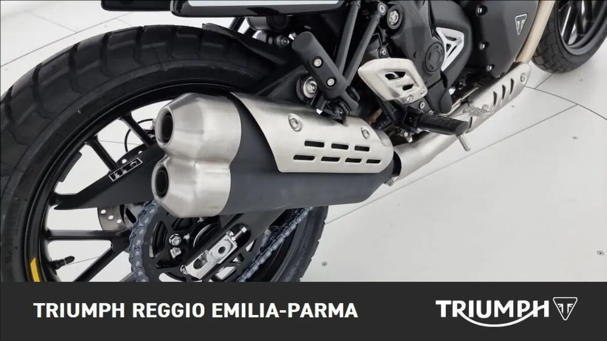Triumph Tracker 400 (2026) (16)