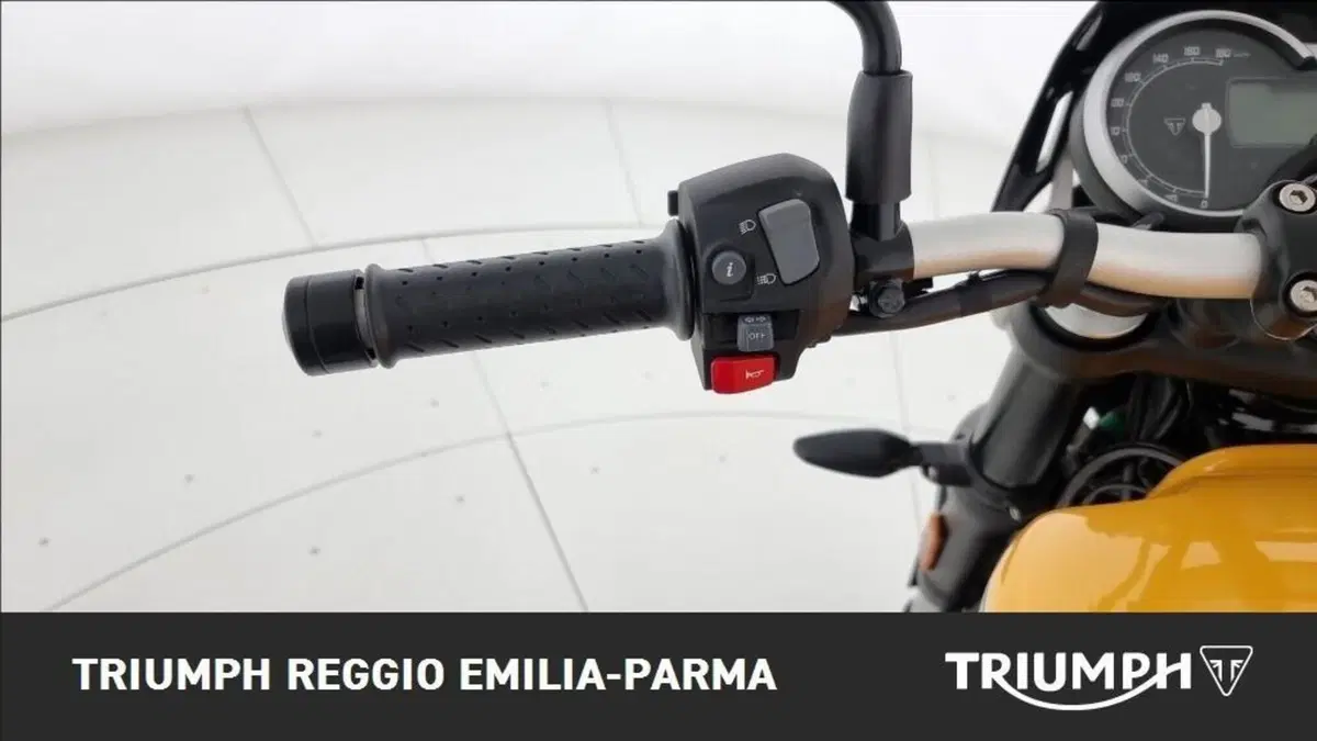 Triumph Tracker 400 (2026) (11)