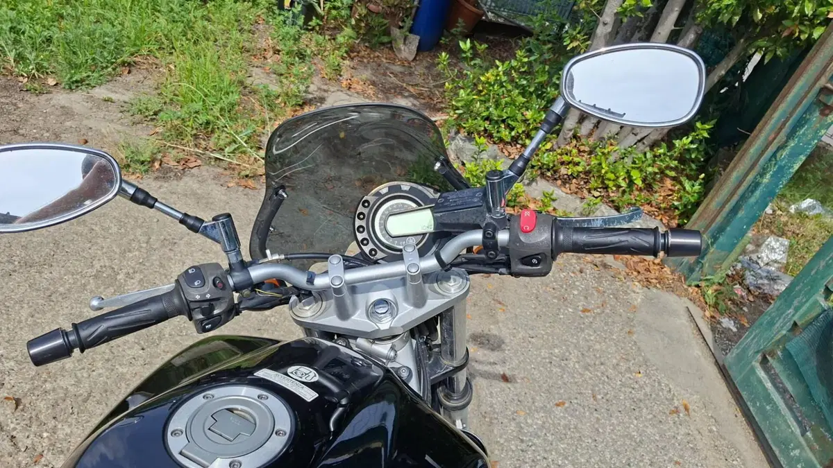 Yamaha FZ6 (2004 - 07) (4)