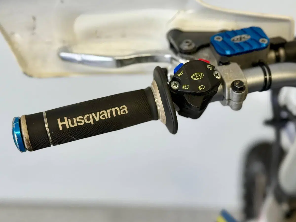 Husqvarna FE 250 (2016) (17)