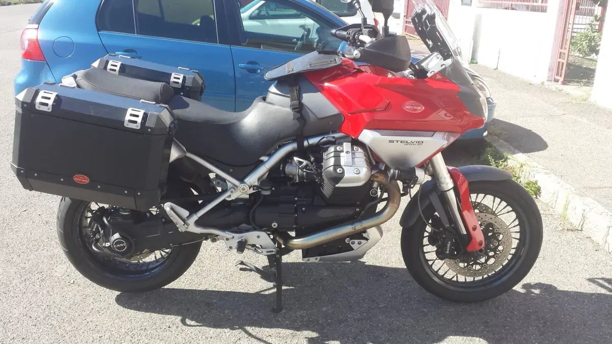 Moto Guzzi Stelvio 1200 4V (2008 - 10)