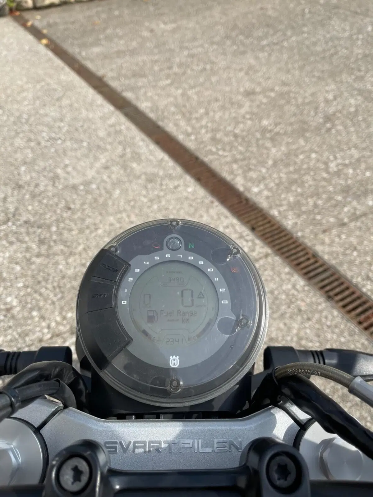 Husqvarna Svartpilen 401 (2018 - 19) (5)
