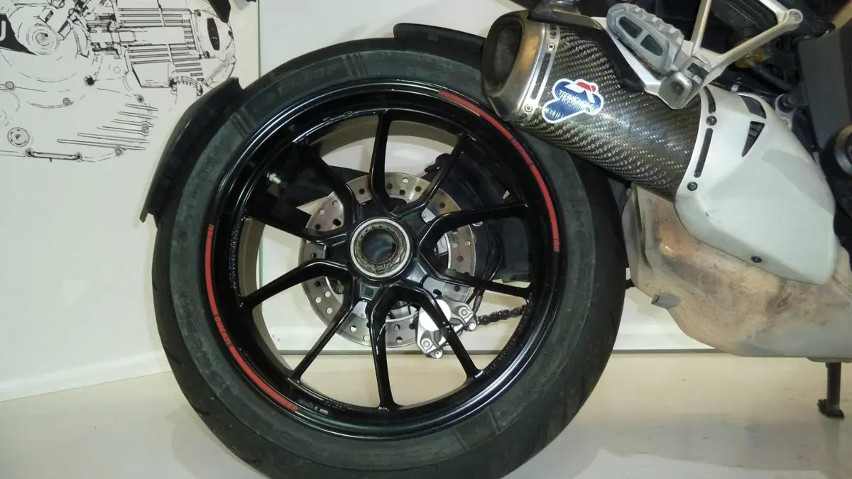 Ducati Multistrada 1200 S Touring (2010 - 12) (4)