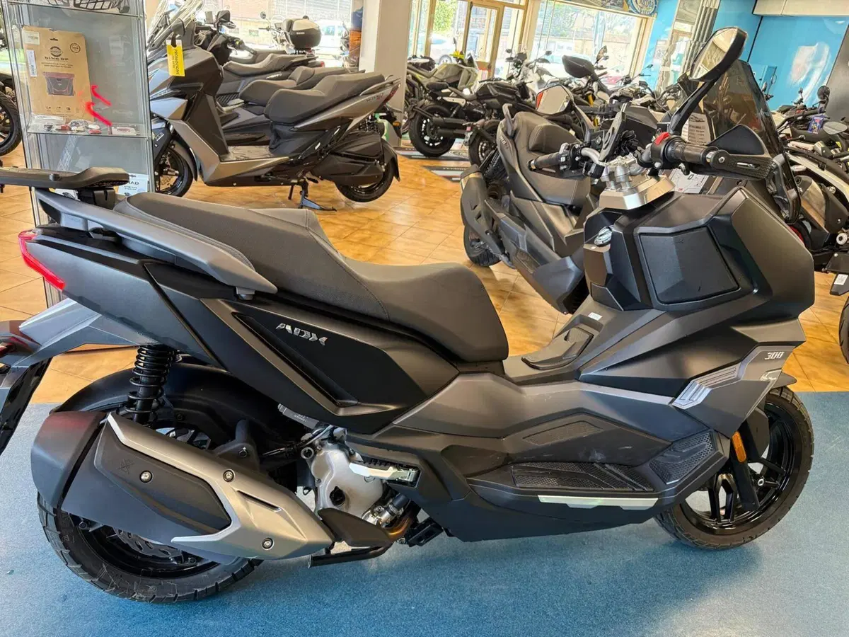 Sym ADX 300 (2024 - 26) (3)