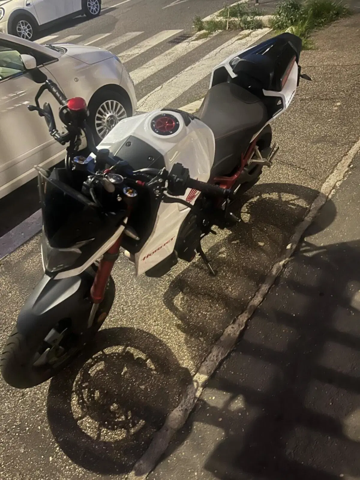 Honda CB 750 Hornet (2023 - 24) (4)