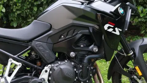 BMW F900 GS VideoSchedaTecnica - PAY