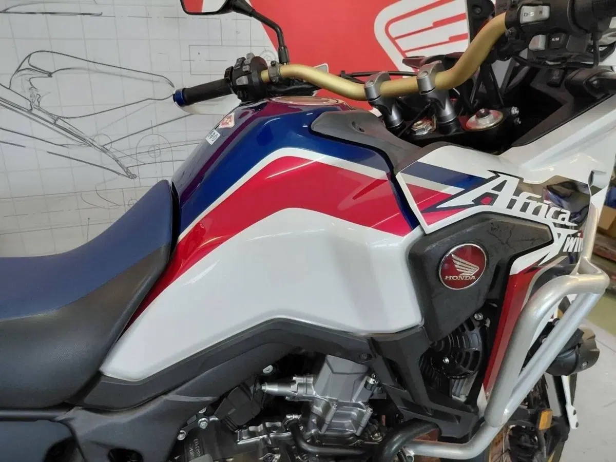 Honda Africa Twin CRF 1000L DCT ABS Travel Edition (2016 - 17) (6)