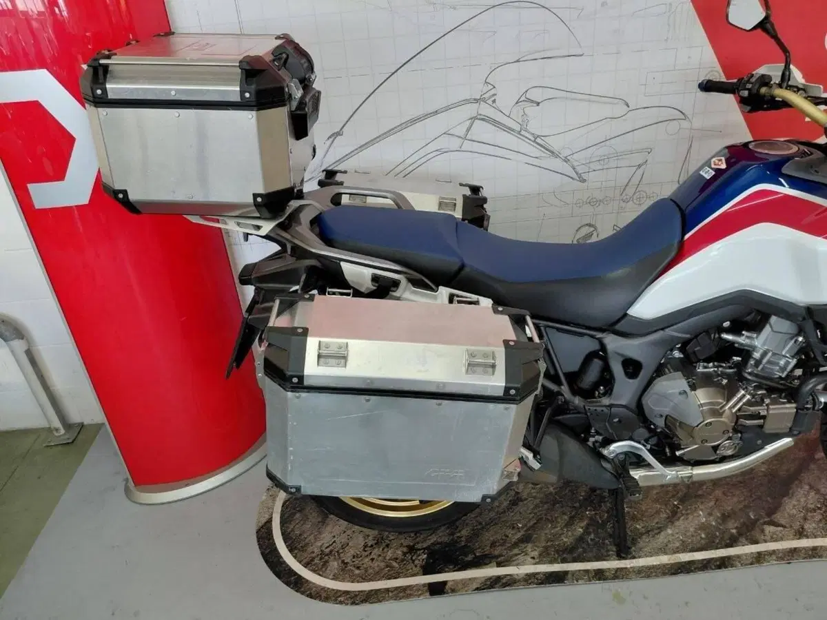 Honda Africa Twin CRF 1000L DCT ABS Travel Edition (2016 - 17) (7)