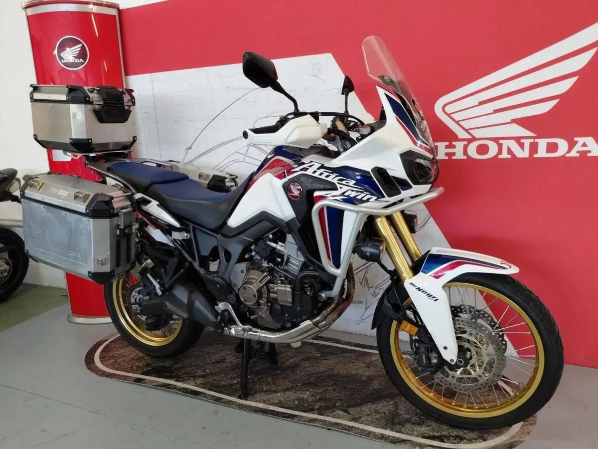 Honda Africa Twin CRF 1000L DCT ABS Travel Edition (2016 - 17) (9)