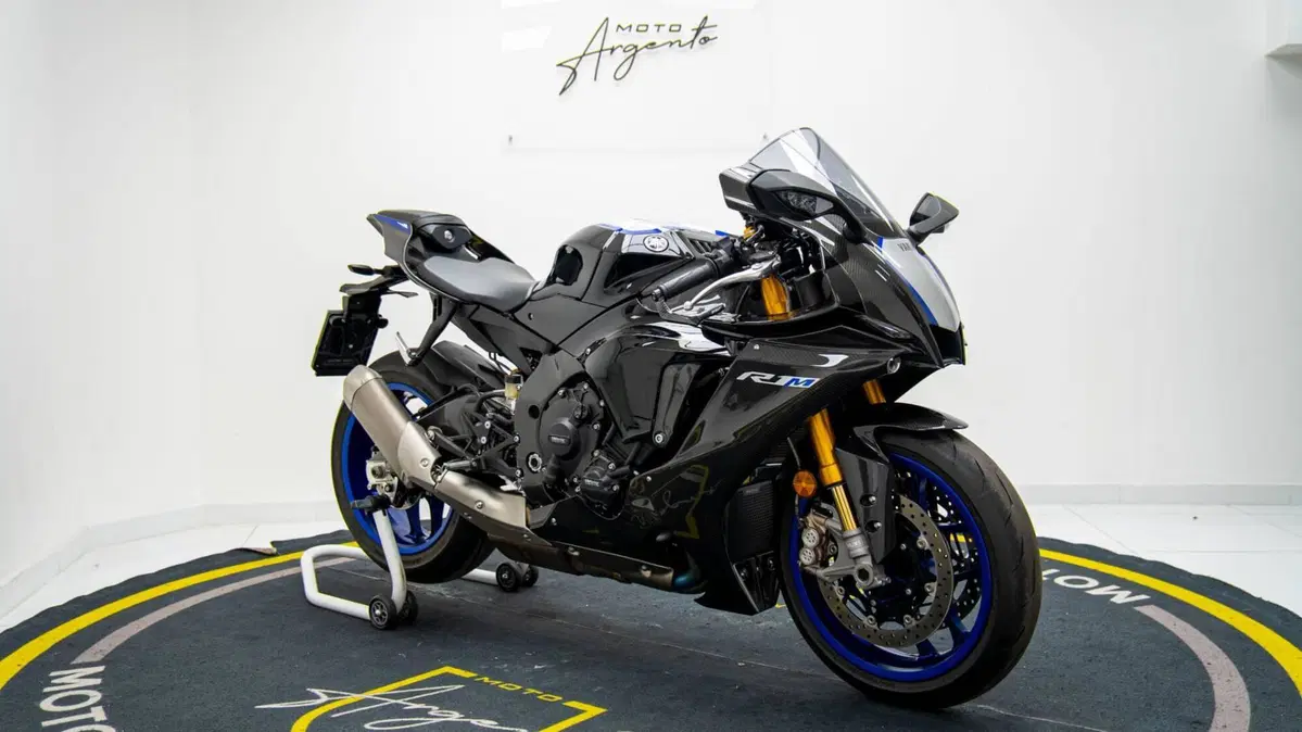 Yamaha YZF R1M (2020 - 25) (2)