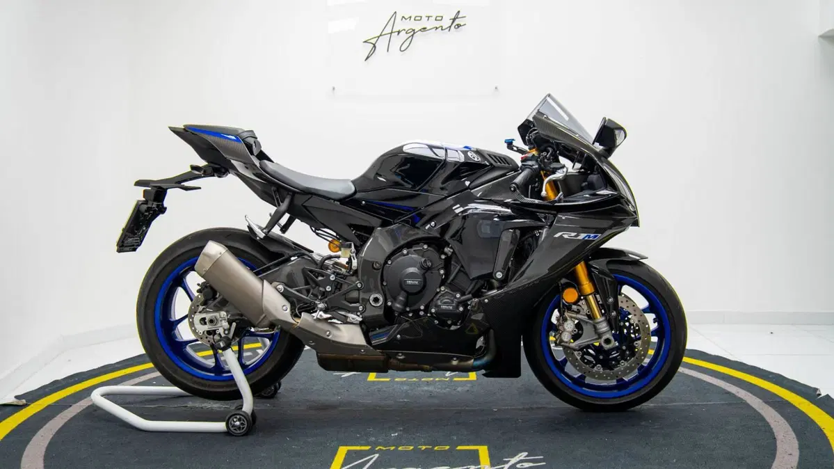 Yamaha YZF R1M (2020 - 25) (3)