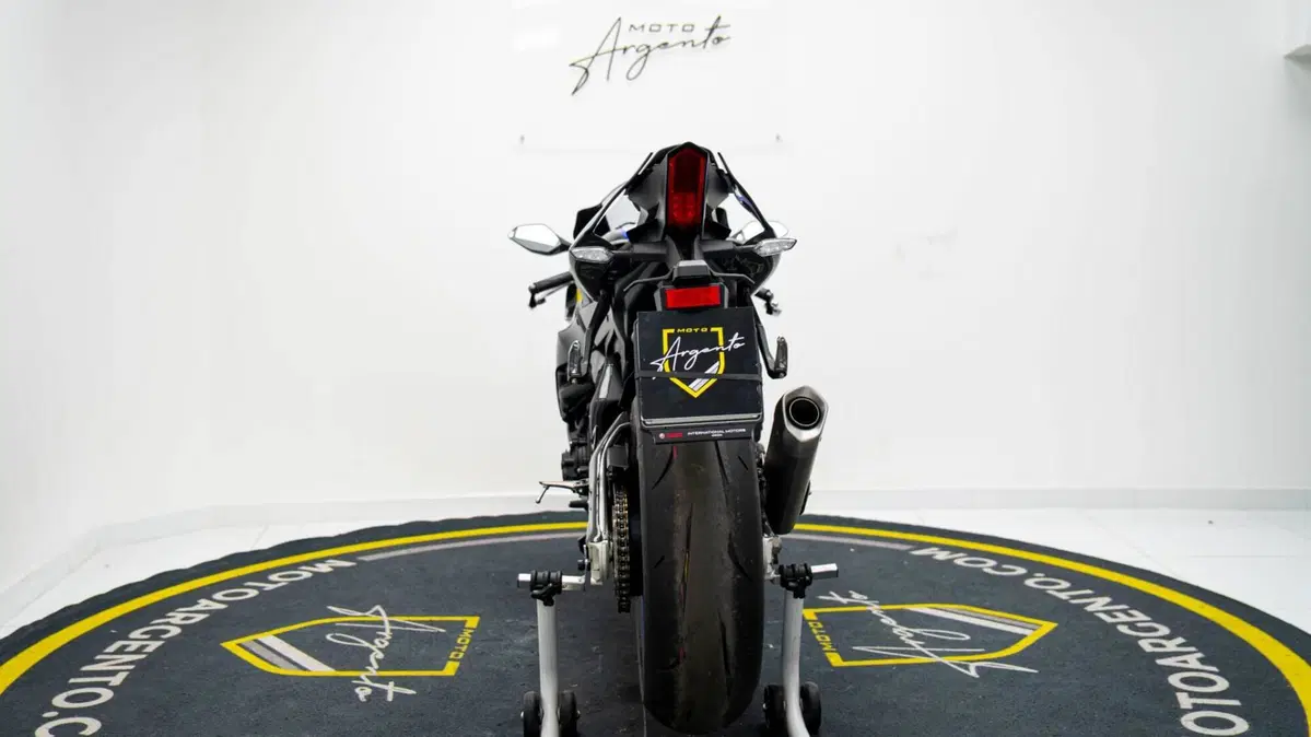 Yamaha YZF R1M (2020 - 25) (5)