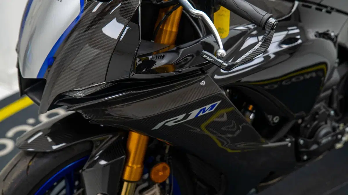 Yamaha YZF R1M (2020 - 25) (13)