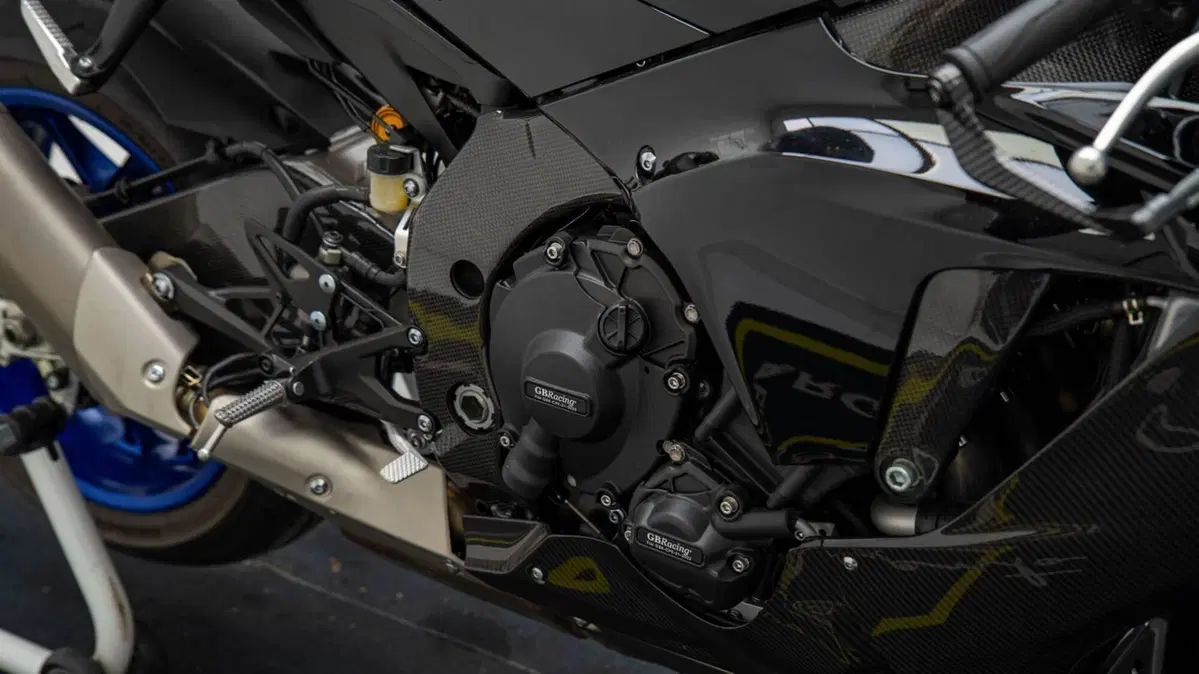 Yamaha YZF R1M (2020 - 25) (15)
