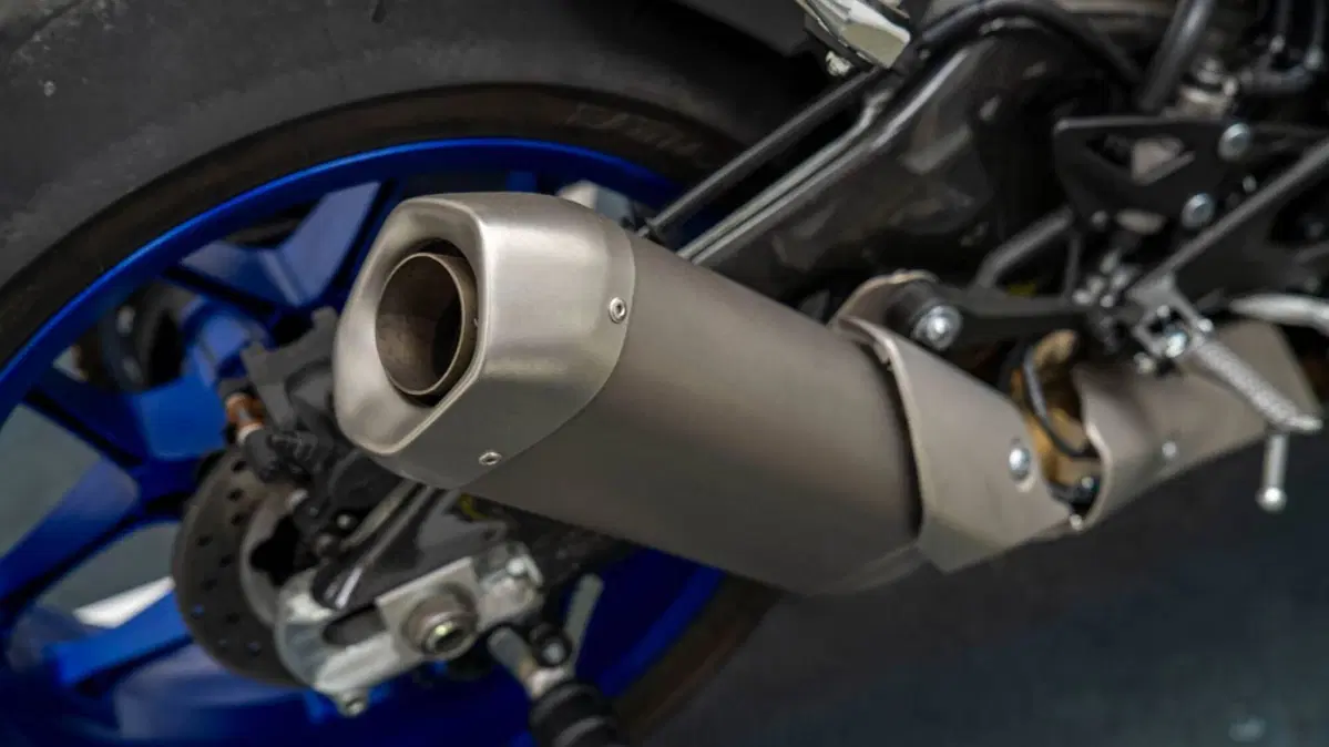 Yamaha YZF R1M (2020 - 25) (17)