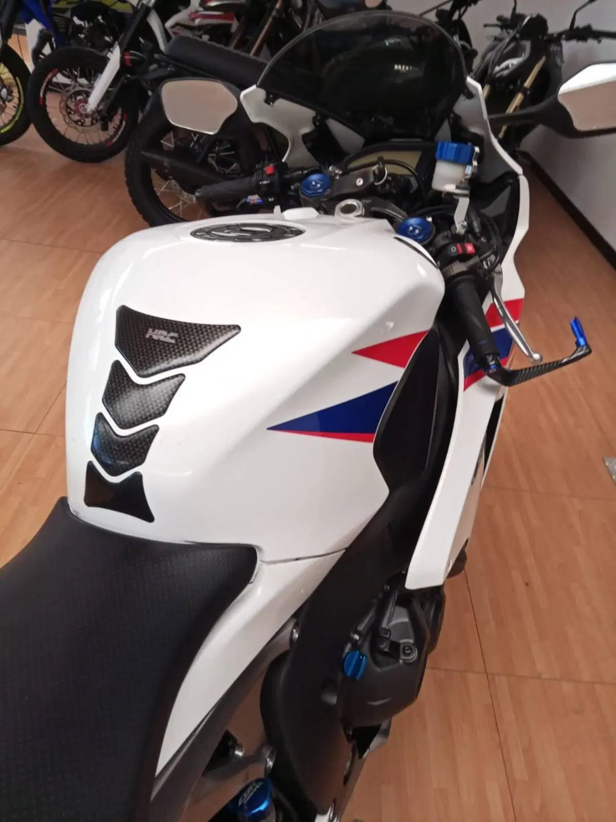 Honda CBR 1000 RR Fireblade (2012 - 16) (4)