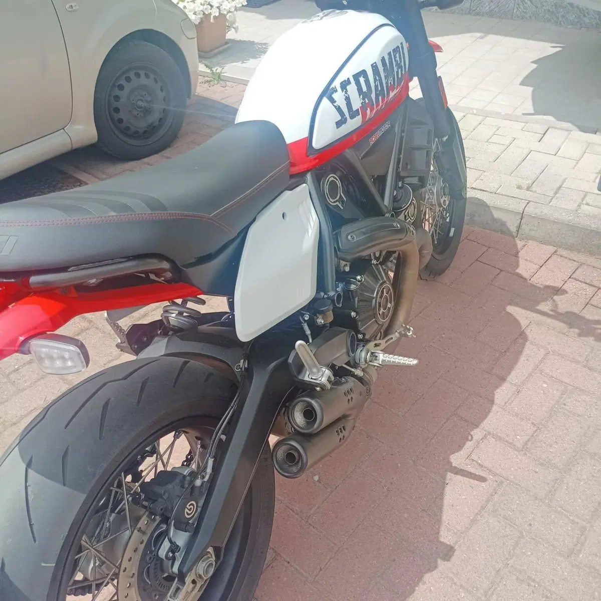 Ducati Scrambler 800 Urban Motard (2022) (4)
