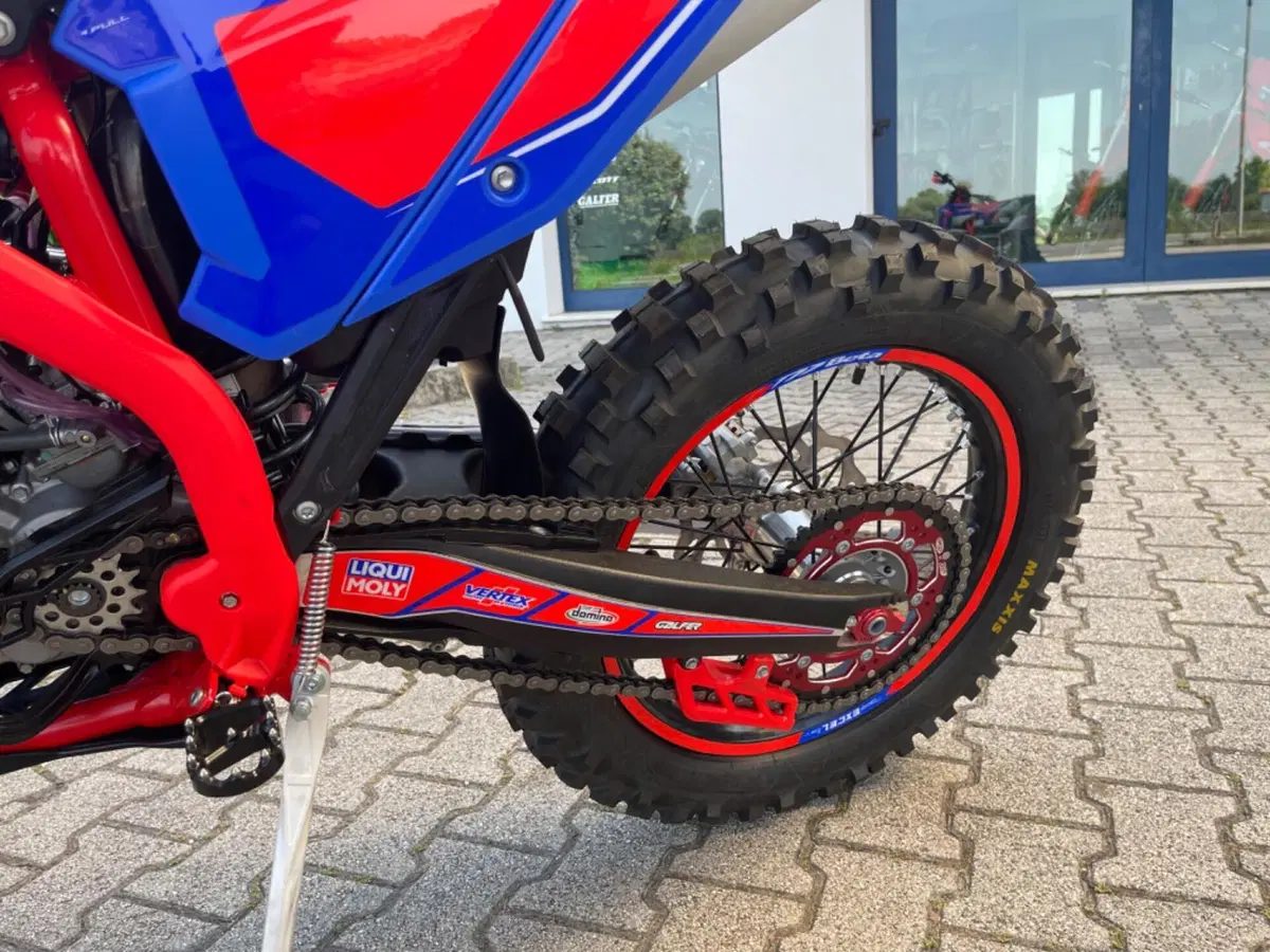 Betamotor RR 250 2T Enduro Race (2026) (5)