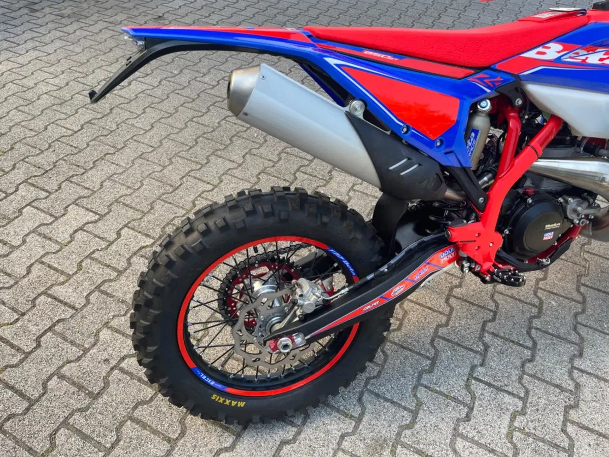 Betamotor RR 250 2T Enduro Race (2026) (6)