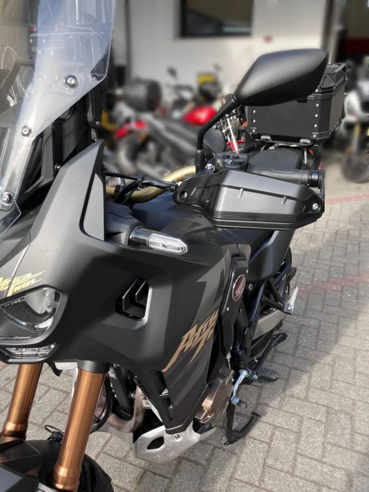 Honda Africa Twin CRF 1100L Adventure Sports (2024 - 26) (4)