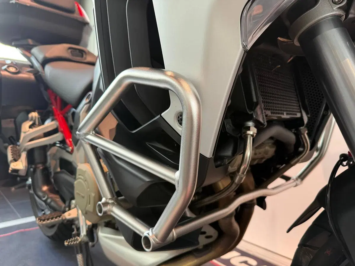 Ducati Multistrada V4 S (2021 - 24) (4)