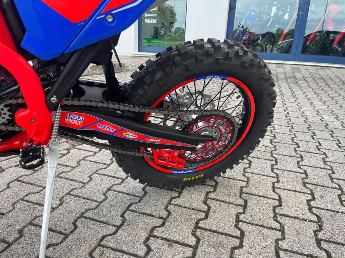 Betamotor RR 200 2T Enduro Race (2026) (4)