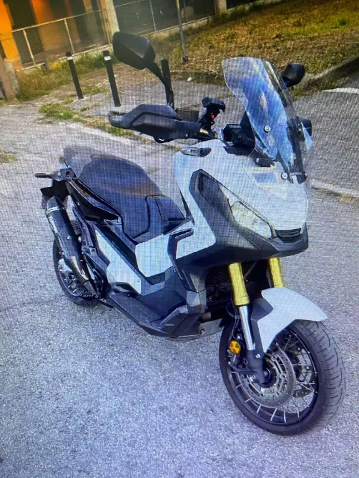 Honda X-ADV 750 (2017) (2)