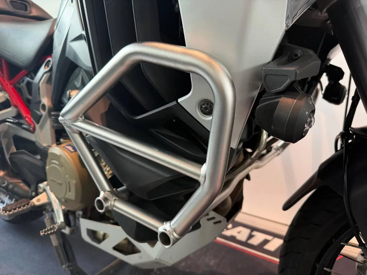 Ducati Multistrada V4 S (2021 - 24) (4)