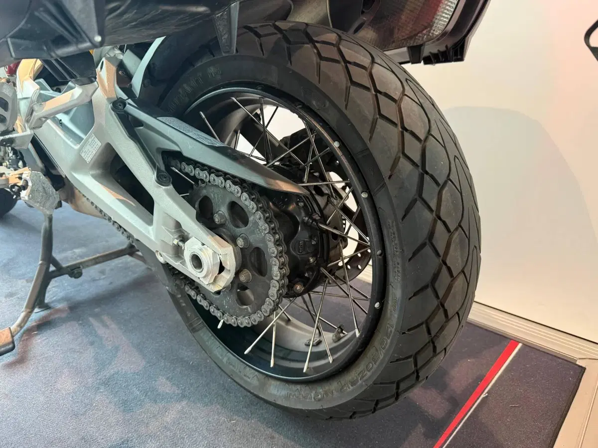 Ducati Multistrada V4 S (2021 - 24) (10)