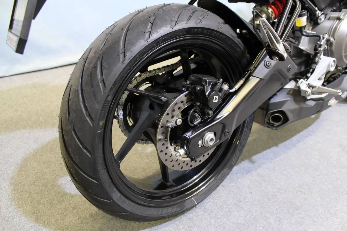 Aprilia RS 457 GP Replica (2026) (5)