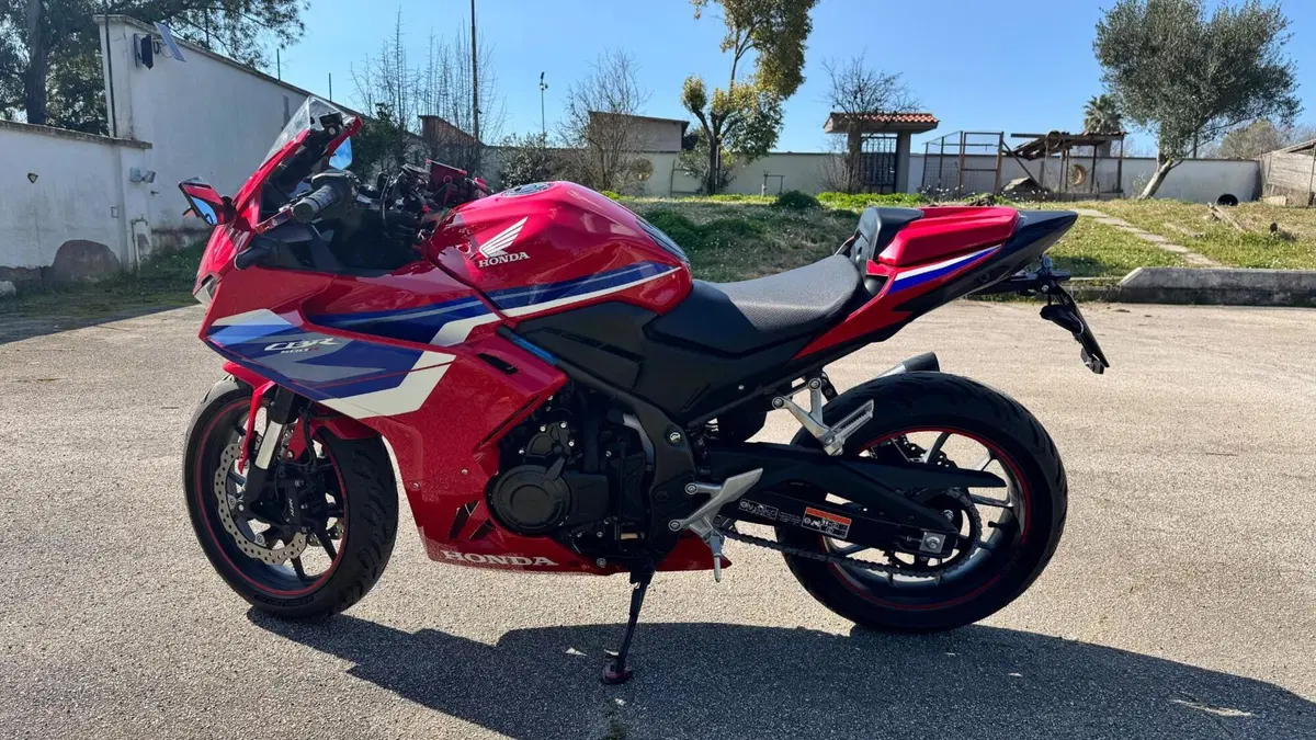 Honda CBR 500 R (2024 - 25) (3)