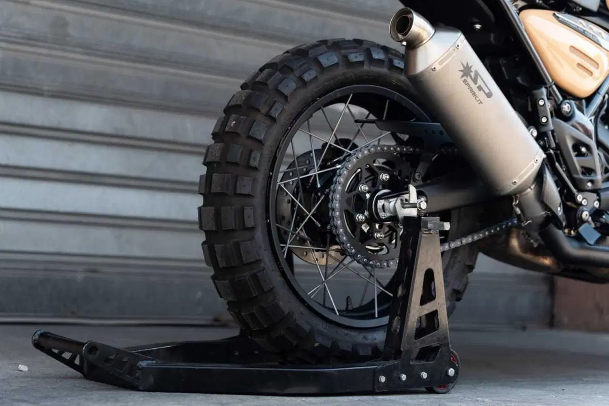 Triumph Dune 400: la Scrambler di Triumph che sogna il deserto (e forse un giorno in vendita) (7)