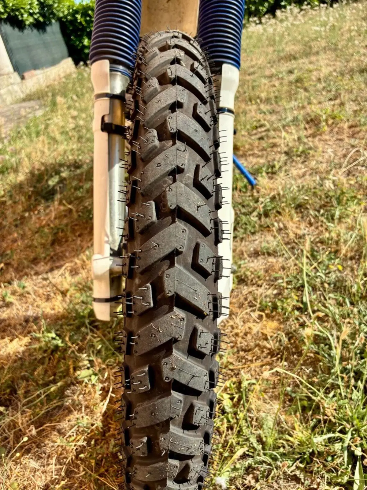 Suzuki Dr 600 Djebel (9)