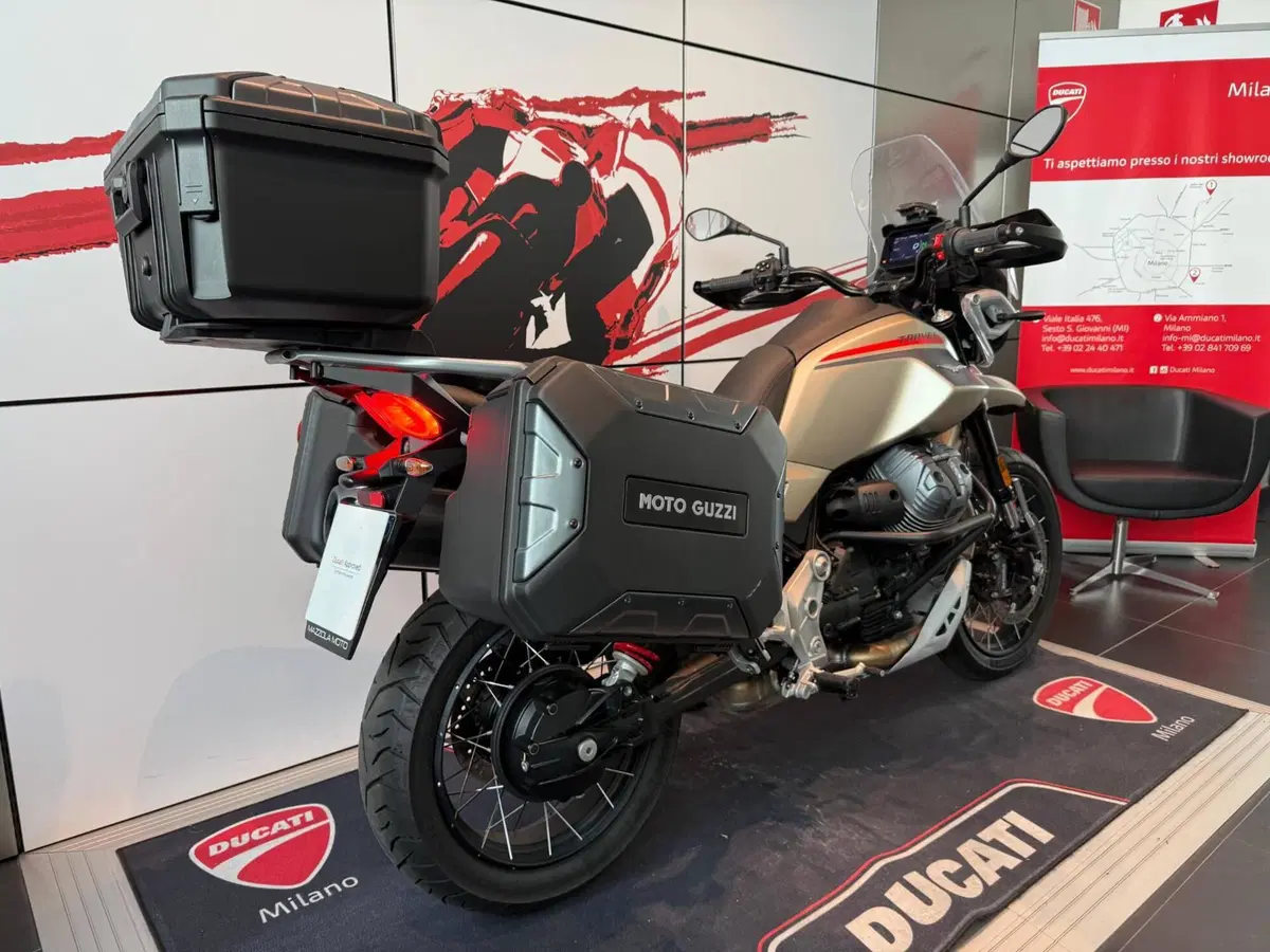 Moto Guzzi V85 TT Travel (2024 - 26) (7)