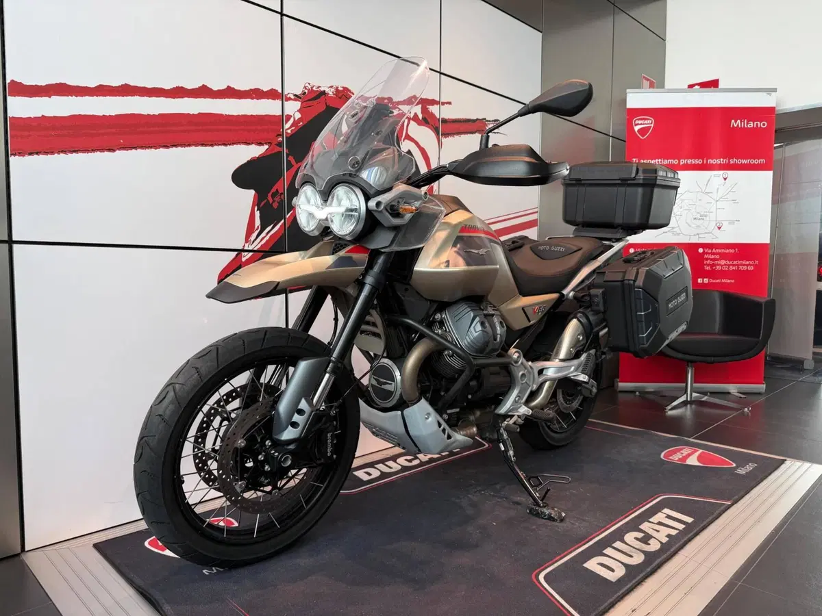 Moto Guzzi V85 TT Travel (2024 - 26) (14)
