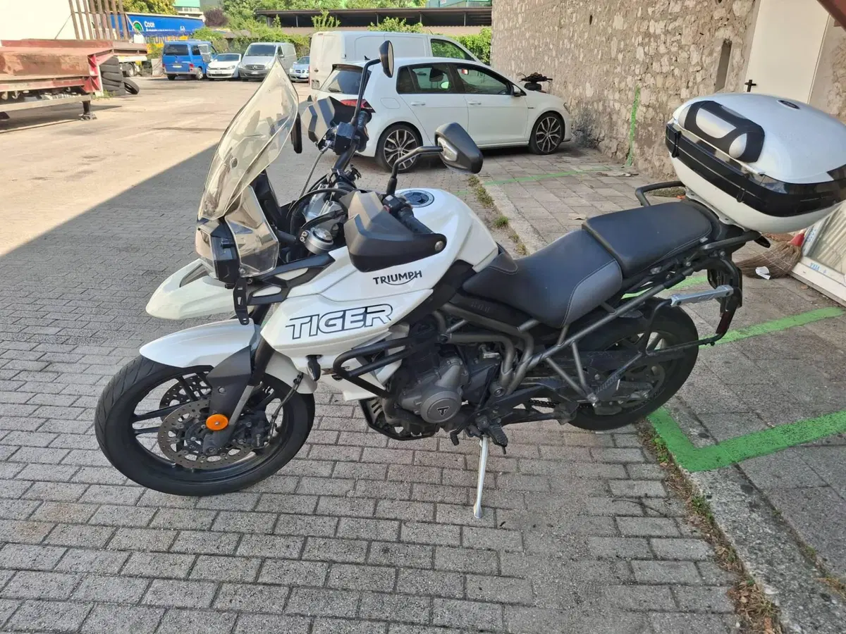 Triumph Tiger 800 XRx (2018 - 20) (3)