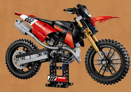 La Ducati Desmo450 MX diventa LEGO: arriva il nuovo set dedicato al motocross