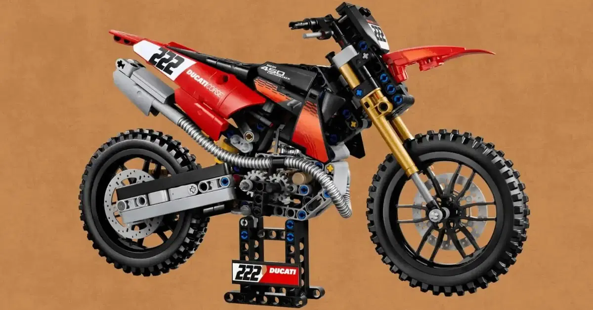 La Ducati Desmo450 MX diventa LEGO: arriva il nuovo set dedicato al motocross