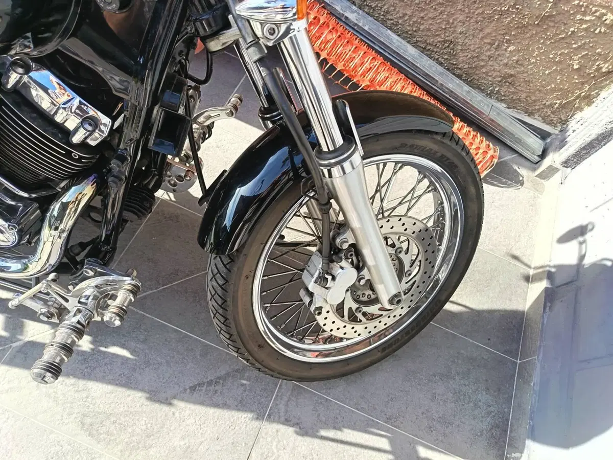 Yamaha XVS 650 Drag Star (1997 - 05) (2)