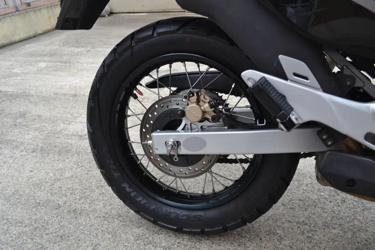 Honda Transalp XL 650V (2005 - 06) (8)