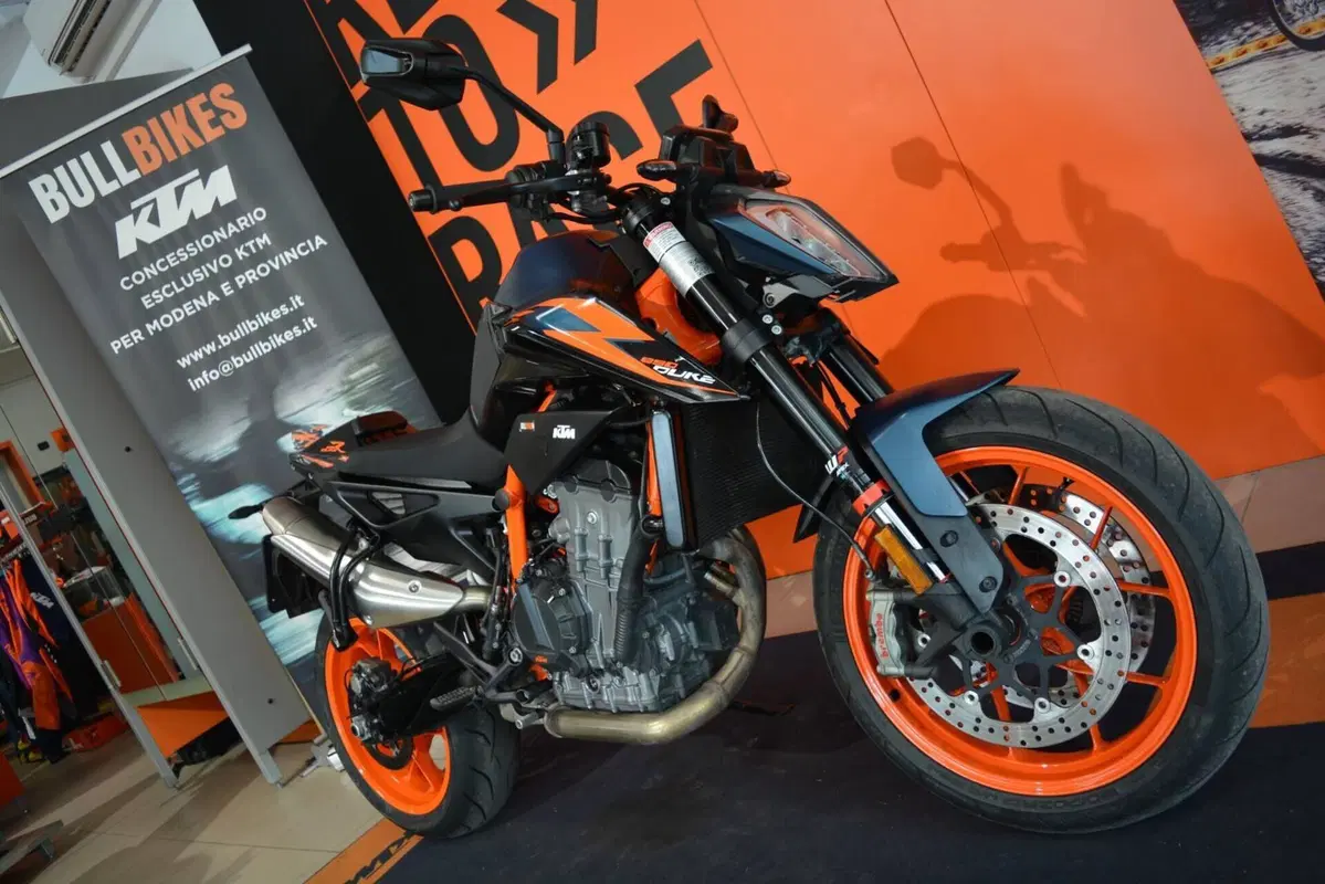 KTM 890 Duke R (2022 - 23) (3)