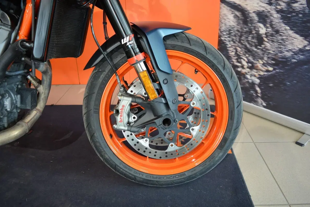 KTM 890 Duke R (2022 - 23) (12)