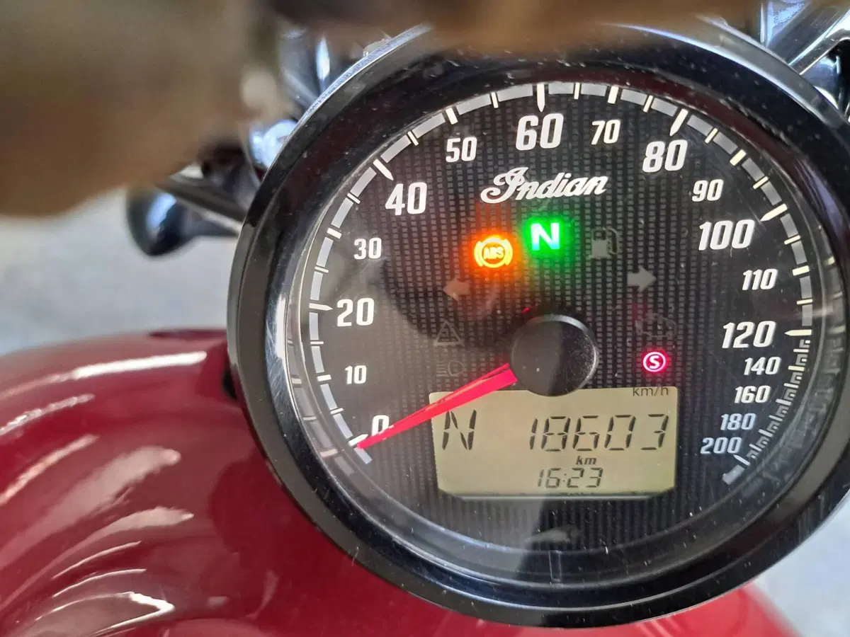 Indian Scout 1133 Bobber (2018 - 20) (2)