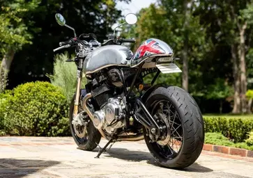 Richard Hammond (Top Gear) vende all'asta la sua Norton. Interessa?
