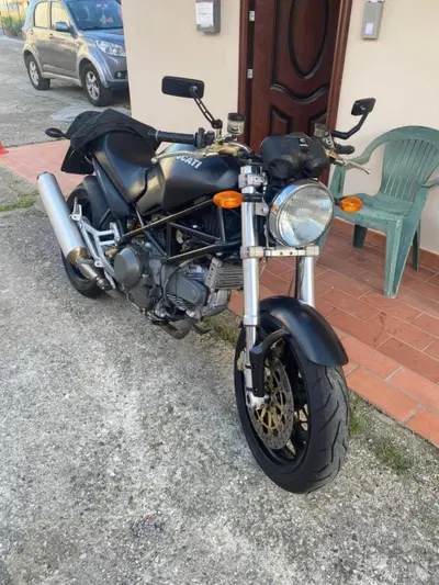 Ducati Monster 900 Dark I.E. (1999 - 02) usata